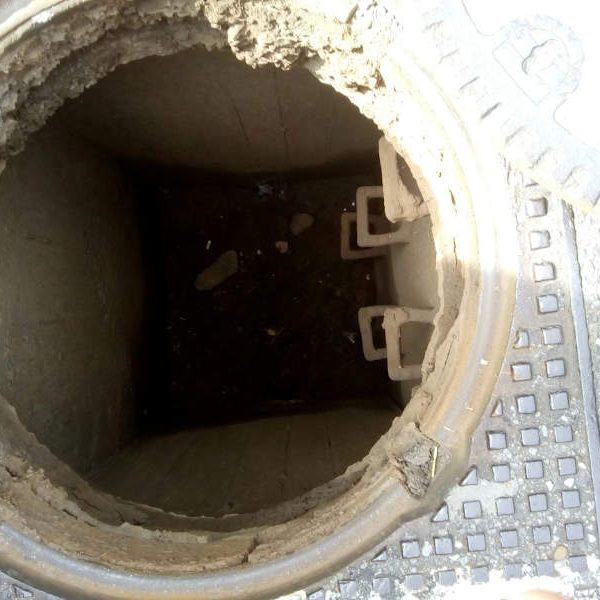 Schachtbauwerk vor Brücke L 126_800_600